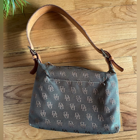Dooney & Bourke Vtg Mini Bag w/ leather strap - Picture 2 of 10